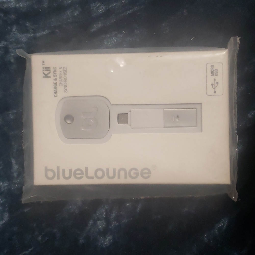 BLUE LOUNGE Kii Micro USB Keychain BRIB